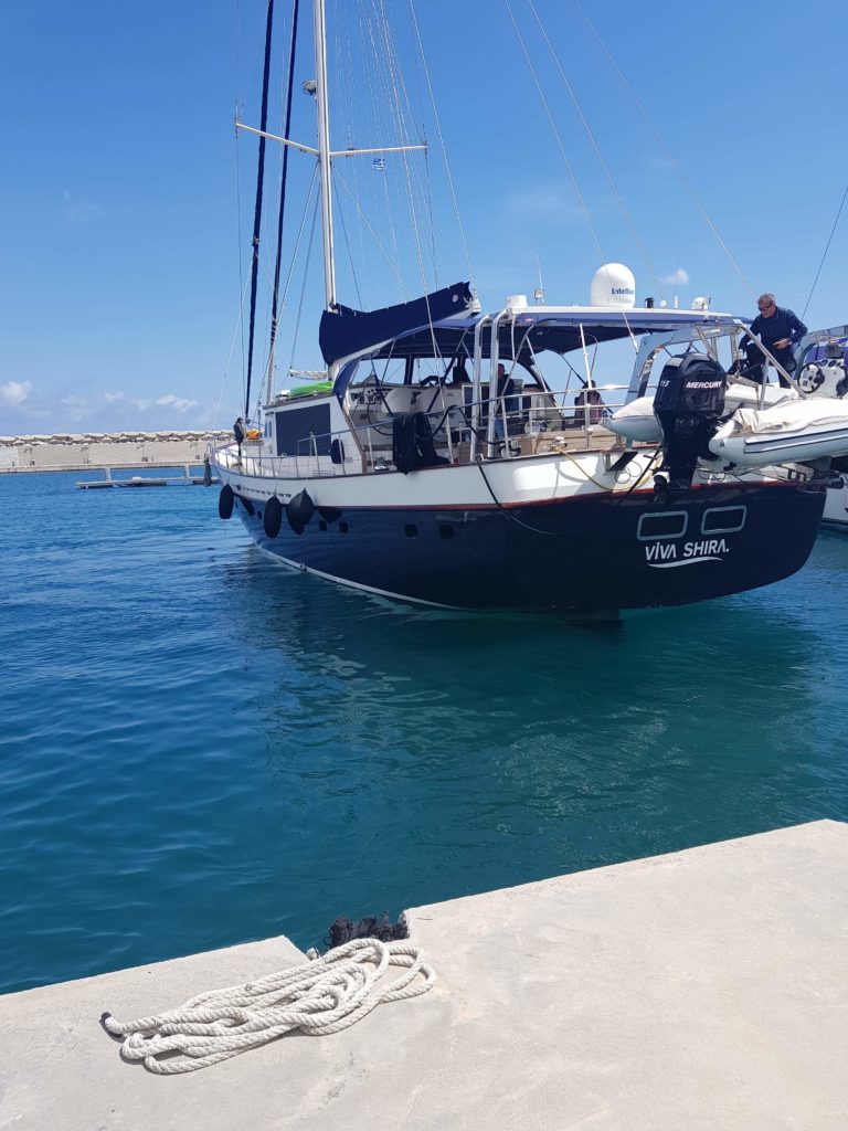 Yacht gallery image 19